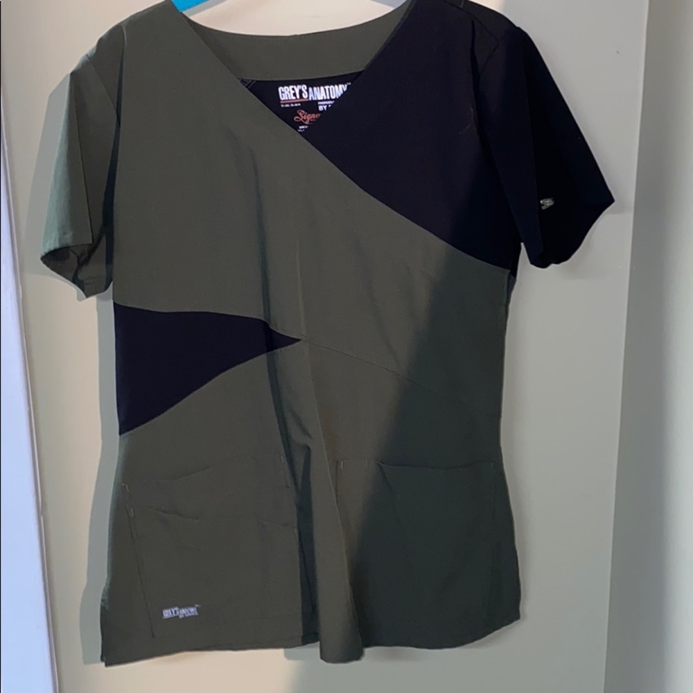 Greys Anatomy by Barco Scrub Top, like new